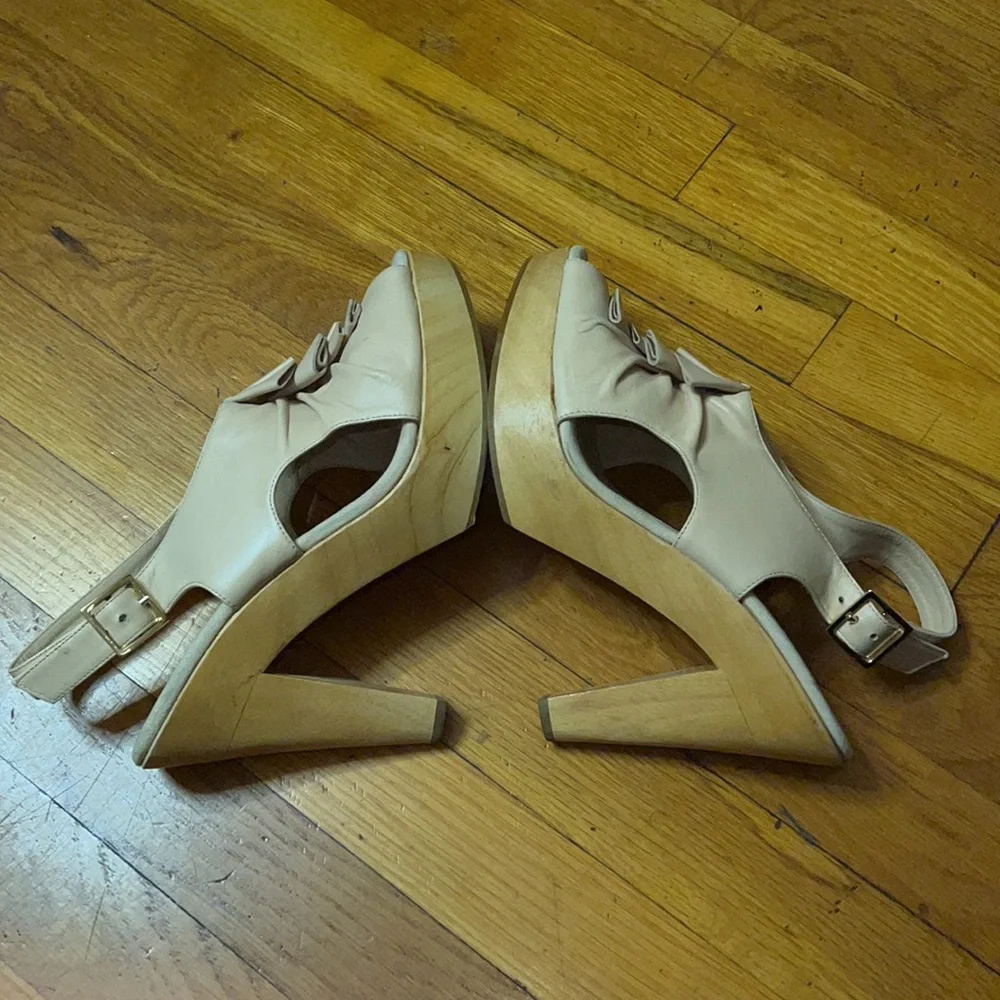 Loeffler Randall Leather Peep Toe Heels, size 10